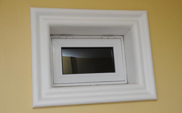 Banderola de aluminio blanco